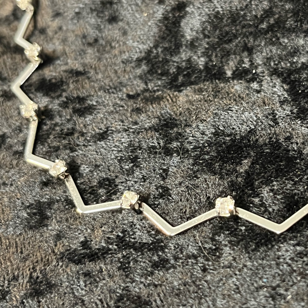 Silver Zigzag Necklace with Zirconias